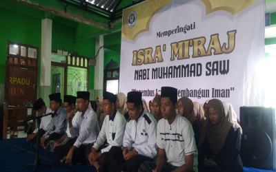 Keren..! Gelar Lomba Tahlilan,  MAN 4 Madiun Peringati Isra’ Mi’raj Nabi Muhammad Saw